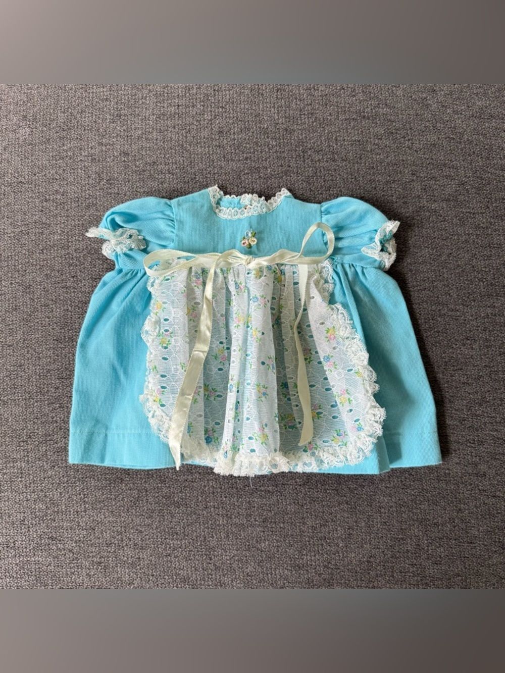 VTG Vogue Dolls Blue Baby Doll Dress Floral Lace Apron Cottagecore Collectible